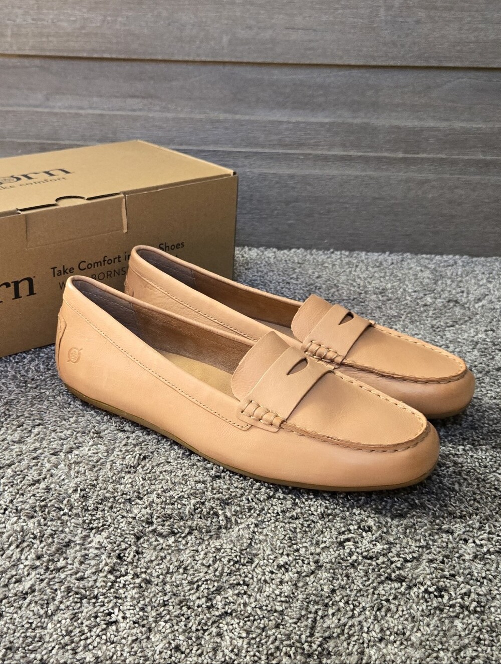 Born Finley Tan Leather Penny Loafers NEW size 10